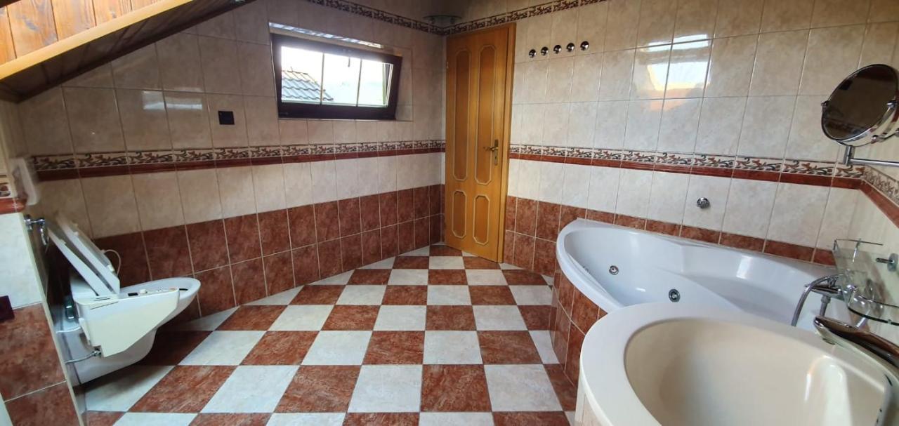 Vila Bela Pod Pradedem Exteriör bild